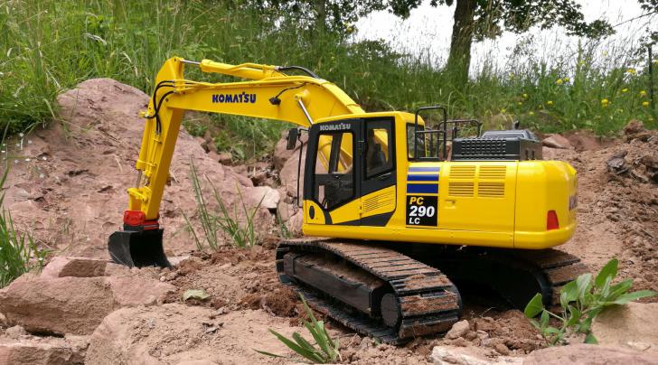 Komatsu PC290