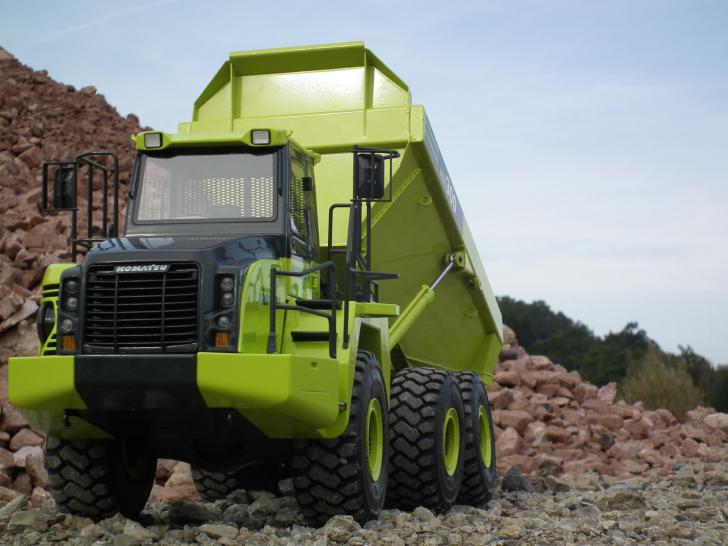 Komatsu HM300